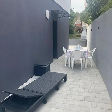 Apartment Sole Tisno