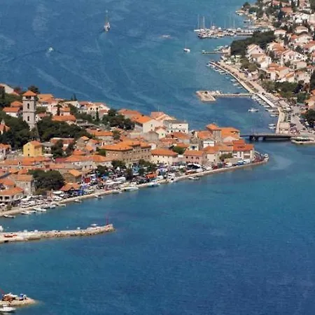 Sole Apartment Tisno